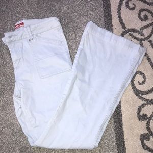 Low Waisted Flared Jeans
